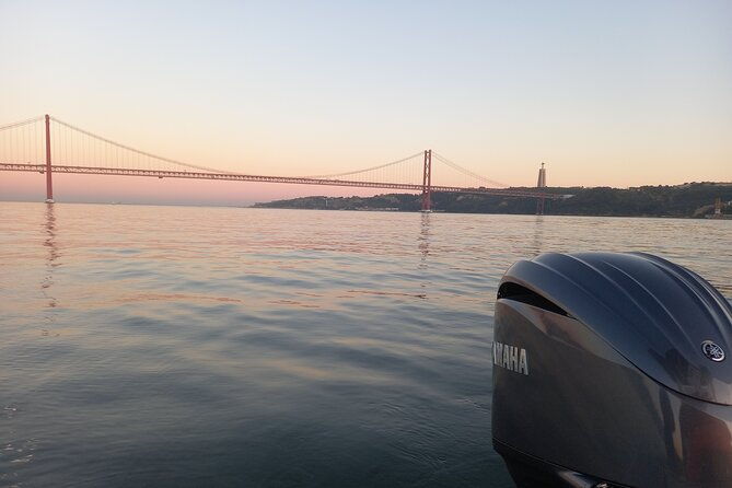 lisbon-sunset-speedboat-tour