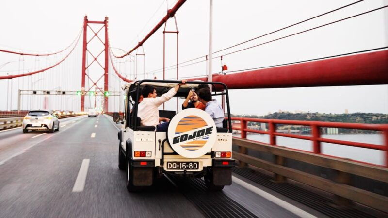 lisbon-sunset-to-night-in-vintage-jeep-with-drinks-on-board-2