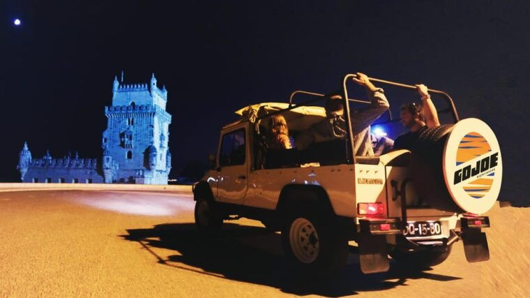 lisbon-sunset-to-night-in-vintage-jeep-with-drinks-on-board
