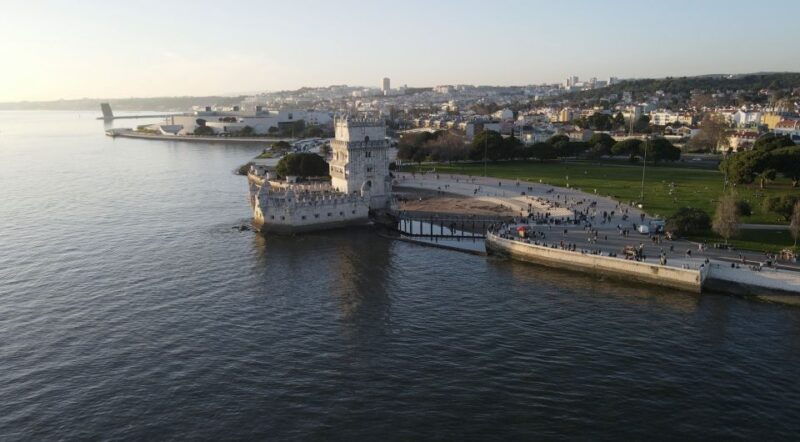 lisbon-sunset-tour-aboard-a-1949-traditional-boat