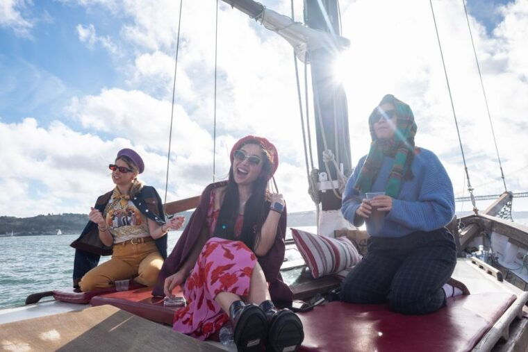 lisbon-sunset-tour-aboard-a-1949-traditional-boat