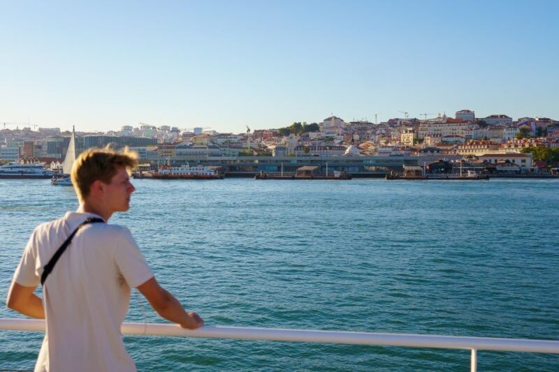 Lisbon: Tagus River Cruise with Welcome Drink - Why This Tour Is Worth It