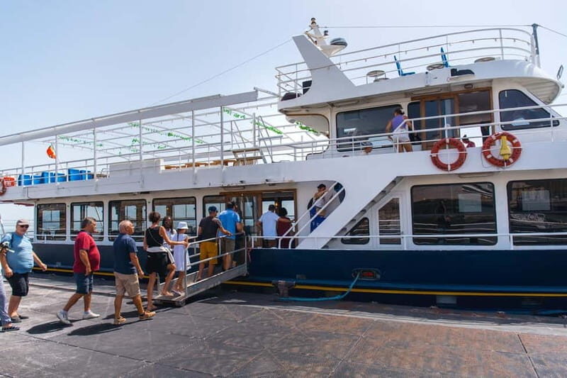 Lisbon: Tagus River New Year's Cruise with Live DJ - Scenic Highlights and Iconic Sights