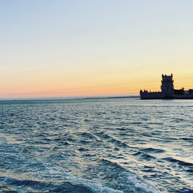 lisbon-tagus-river-sailboat-city-cruise