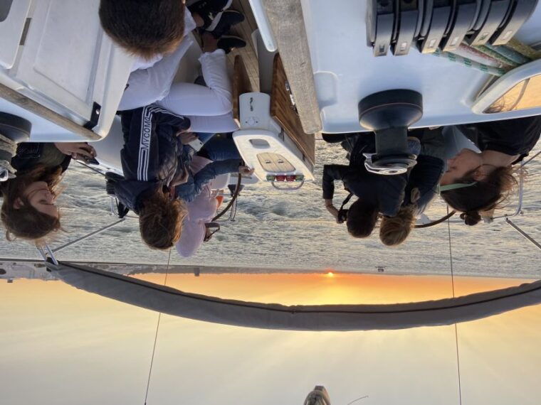 lisbon-tagus-river-sailboat-city-cruise