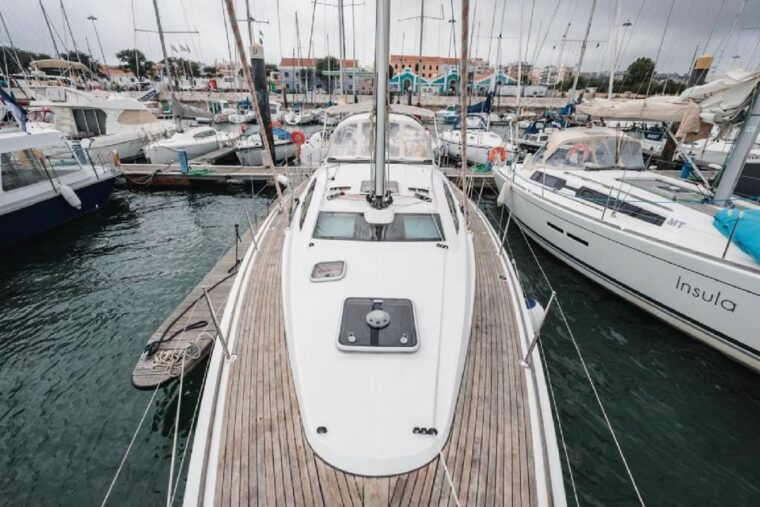 lisbon-tagus-river-sailboat-tour