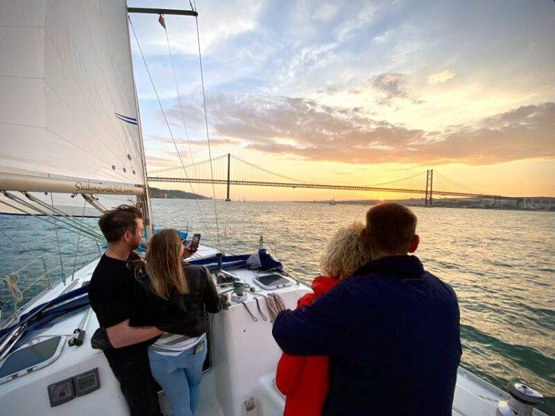 lisbon-tagus-river-sunset-cruise-with-drinks