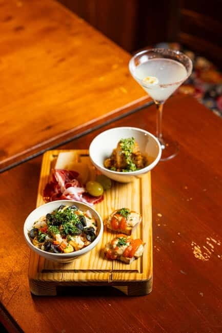 Lisbon: Tasting Food Menu Experience - Key Points