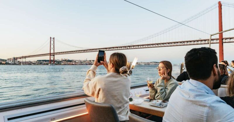 lisbon-tejo-river-sunset-cruise-with-welcome-drink