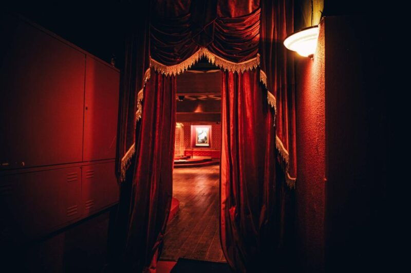 lisbon-the-death-of-the-raven-new-immersive-theatre-not-spoken