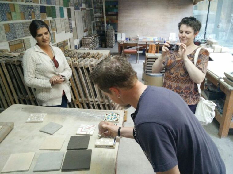lisbon-tiles-and-tales-full-day-tile-workshop-and-tour