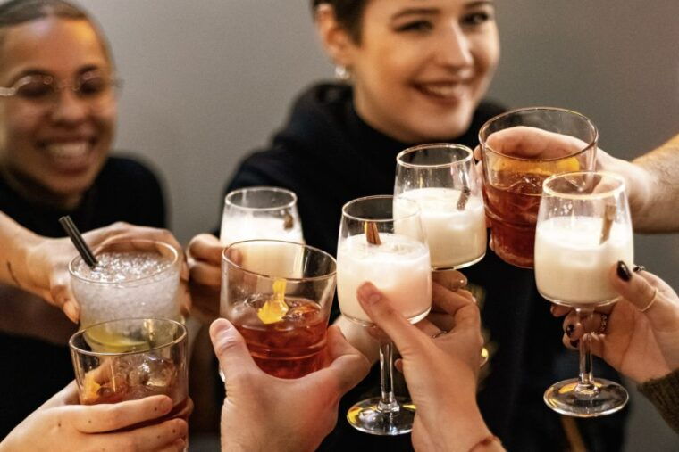 lisbon-tipsy-tour-fun-bar-crawl-with-a-local-guide