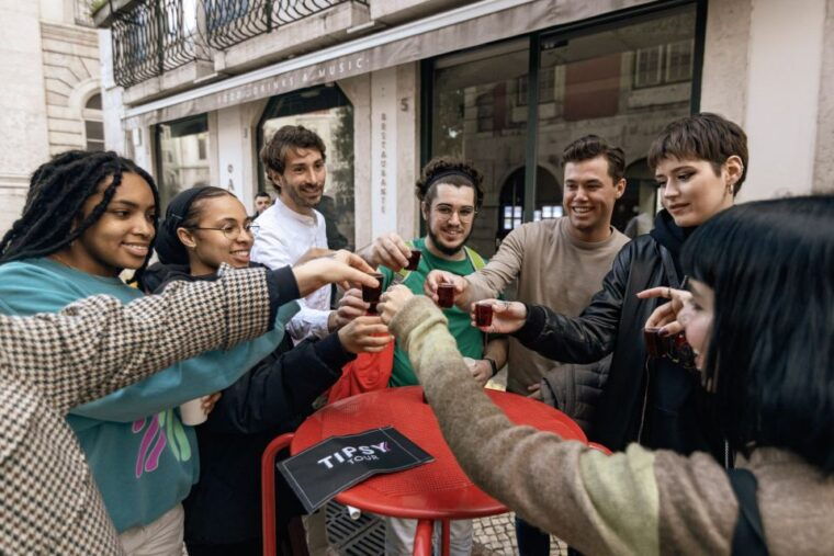 lisbon-tipsy-tour-fun-bar-crawl-with-a-local-guide