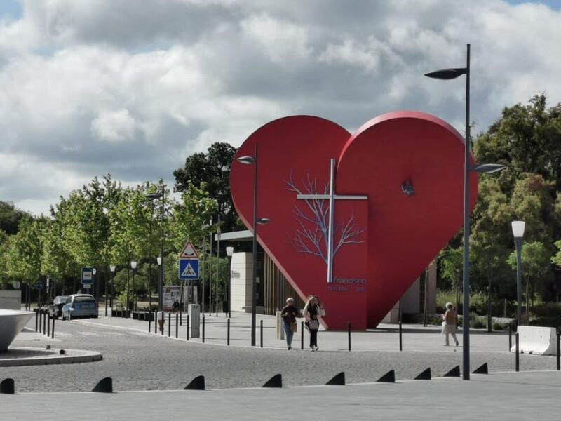 lisbon-to-fatima-nazare-and-obidos-private-full-day-tour