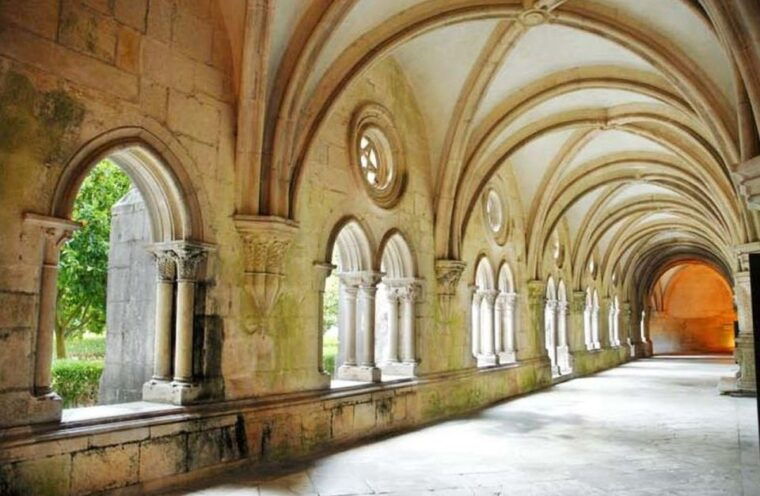 lisbon-tomar-batalha-and-alcobaca-monasteries-tour