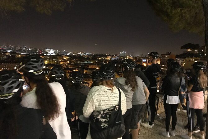 lisbon-tour-by-night-with-electric-bikes