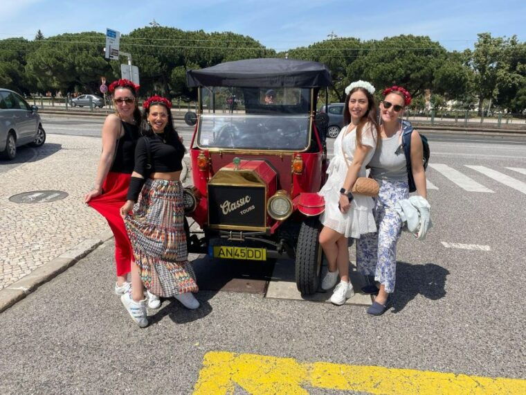 lisbon-tour-on-board-a-classic-tuk