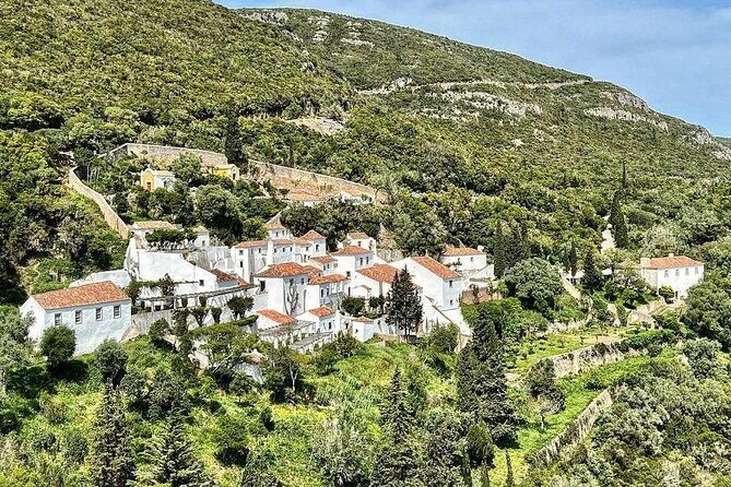 lisbon-tour-to-setubal-mountains-and-sea-with-wine-tasting