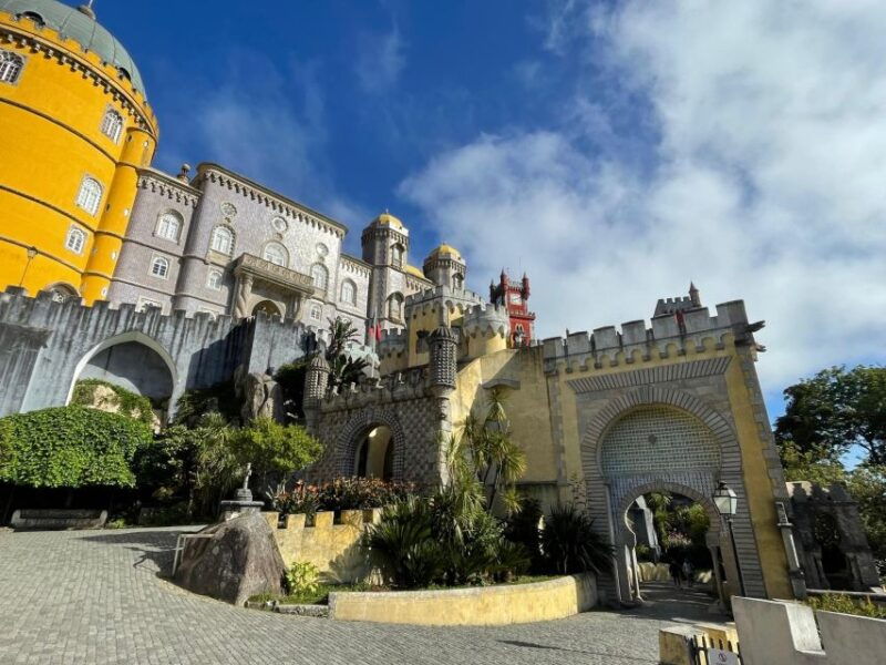 lisbon-tour-to-sintra-cabo-da-roca-and-cascais