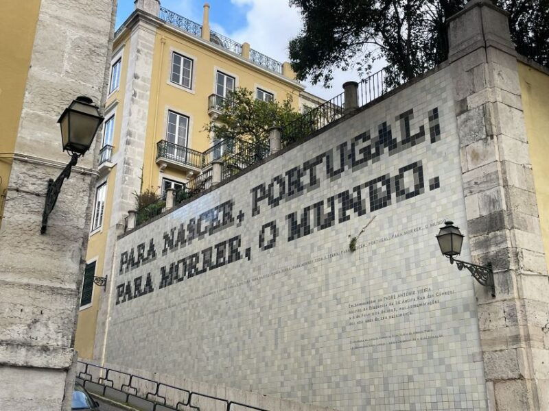 lisbon-traditional-food-tour-with-wine-tasting