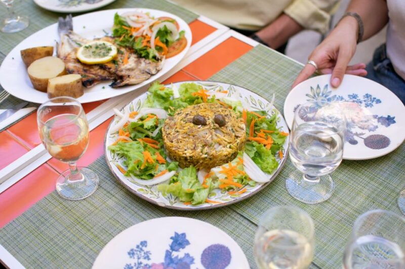 lisbon-traditional-portuguese-food-and-sightseeing-tour