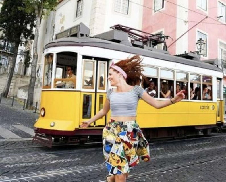 lisbon-tram-28-entry-ticket-audio-guide-with-24-hour-pass