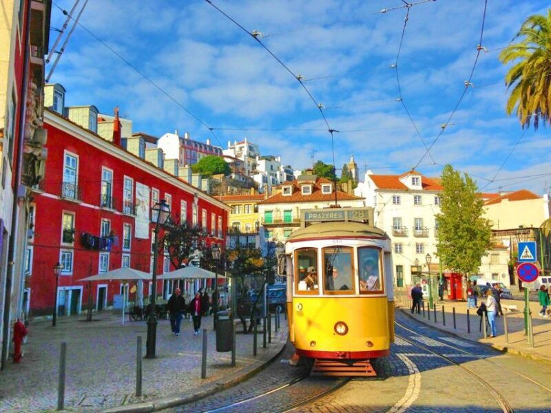 lisbon-tram-28-entry-ticket-audio-guide-with-24-hour-pass