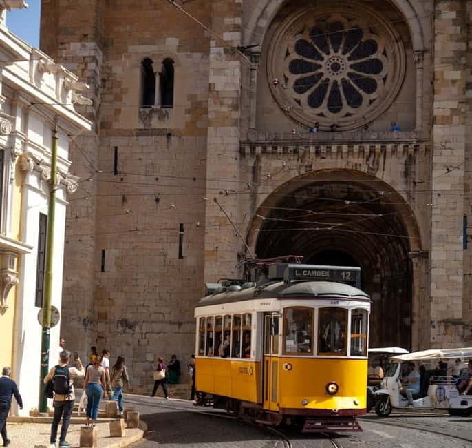 Lisbon Tram 28 Route : Electric Tuk Tuk | Professional Guide - Key Points