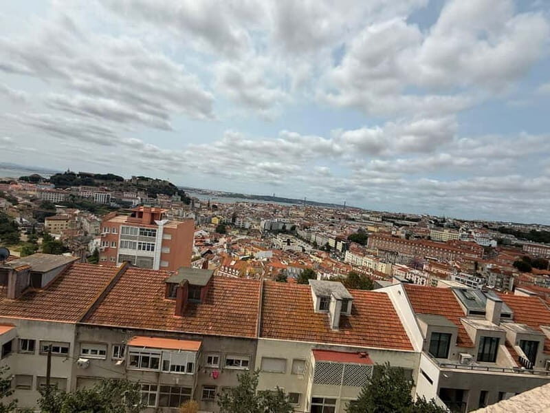 Lisbon: Tuk-Tuk Tour Historical Alfama old town private tour - Who Should Consider This Tour?