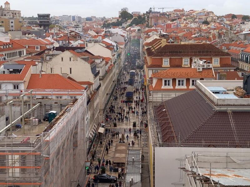 lisbon-tuk-tuk-tour-through-the-7-hills