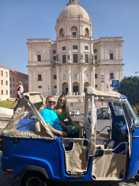 lisbon-tuk-tuk-tour-through-the-7-hills