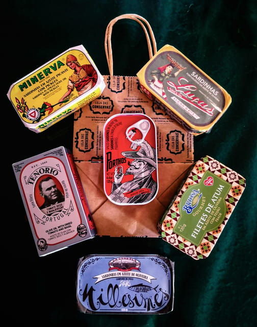 lisbon-tuk-tuk-tour-with-wine-and-tapas-tasting