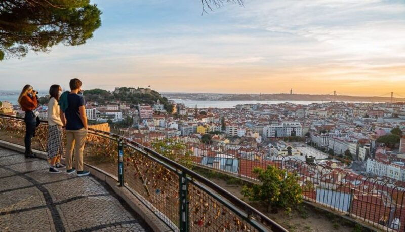 lisbon-tuktuk-old-town-sightseeing-tour