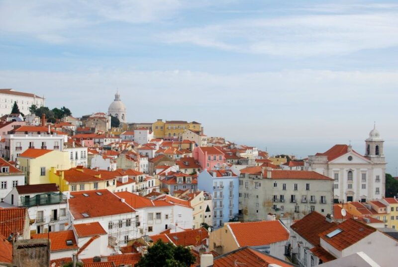 lisbon-vintage-vehicle-replica-private-tour