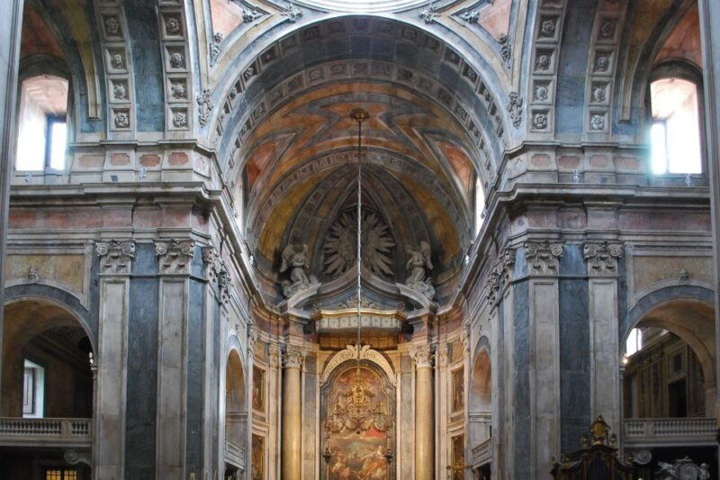 lisbon-vintage-vehicle-replica-romantic-private-tour