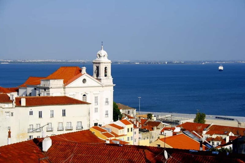Lisbon Walk: Old Quarter, Hidden Walls & Stunning Views - An In-Depth Look at the Tour Experience
