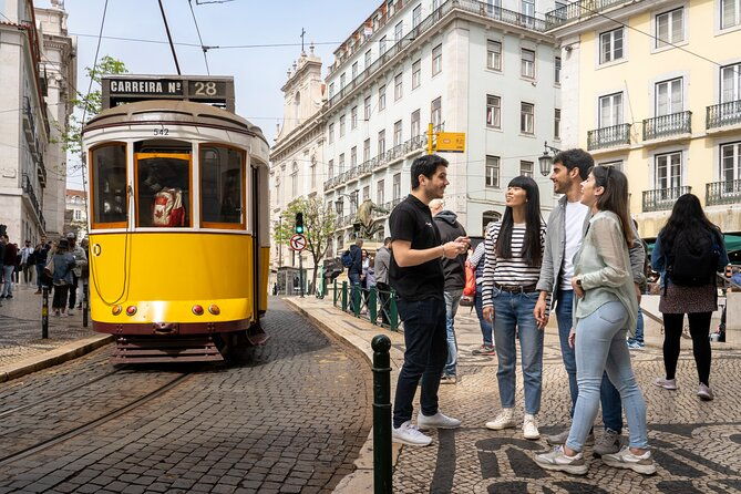 lisbon-walking-tour-belem-tower-tram-and-boat-ride-4