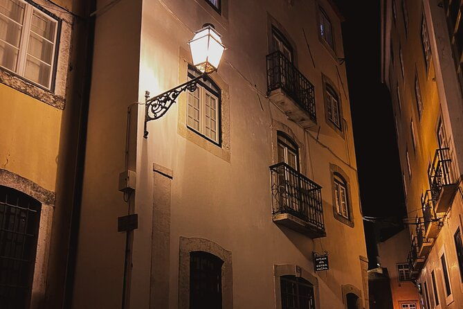 lisbon-walking-tour-the-dark-unholy-secrets