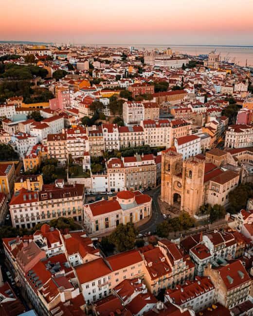 Lisbon with Tukxi: Sunset TukTuk Tour with Local Flavors - A Closer Look at the Itinerary