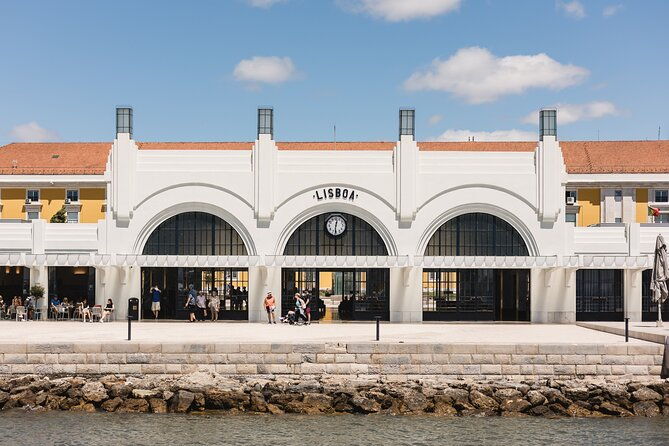 lisbon-yellow-boat-river-hop-on-hop-off-tour-2