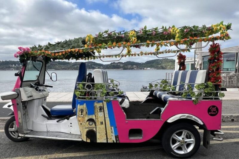 lisbon60-minutes-tuk-tuk-tour-old-town