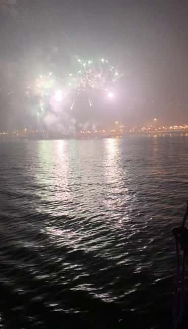 Lisbon:New Year's Eve on a Sailboat - A Closer Look at the Experience