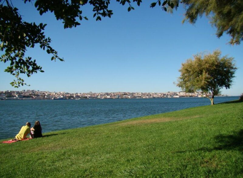 lisbons-south-side-river-tejo-3-hour-walking-tour