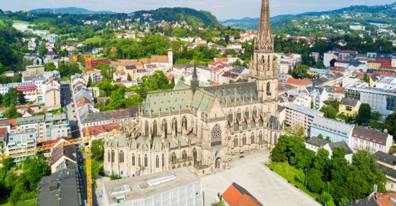 literature-in-linz-adalbert-stifter-institute-private-tour