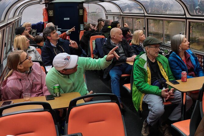 live-guided-amsterdam-canal-cruise-sightseeing-2