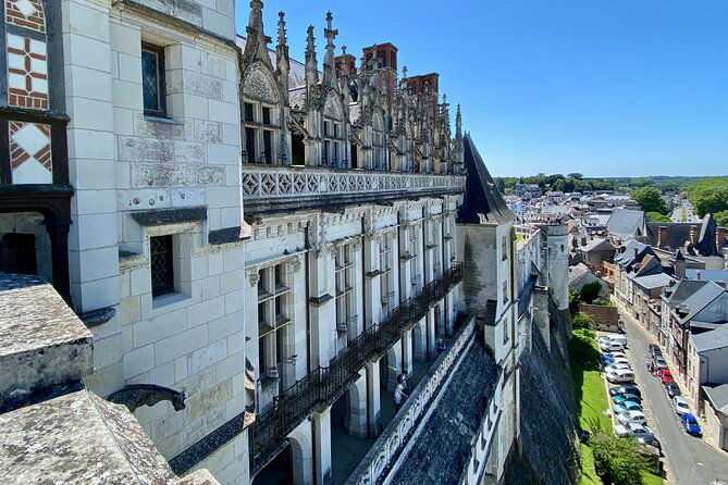 live-guided-chenonceau-chambord-amboise-castles-trip-from-paris