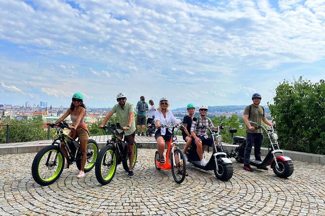 live-guided-e-scooter-tour-of-the-old-town-of-prague-60-min
