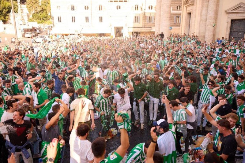 live-real-betis-football-matches-atmosphere-with-local-fan