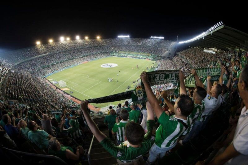 live-real-betis-football-matches-atmosphere-with-local-fan