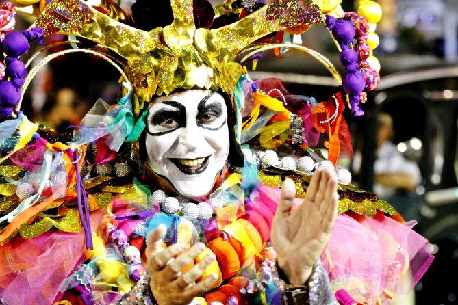 live-the-montevideo-carnival-like-a-local-citizen